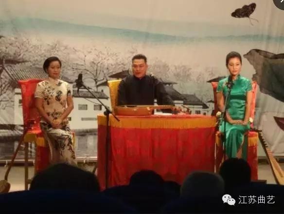 爸爸》是根据印度摔跤手马哈维亚·辛格·珀尕的真实故